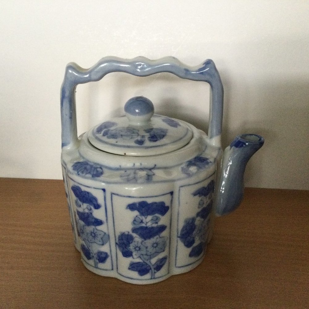 Chinese blue and white porcelain teapot small hand painted marked unique shape